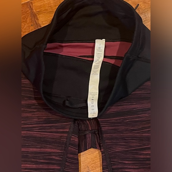 Lululemon Run The Day Crop Size 2 - Picture 7 of 11